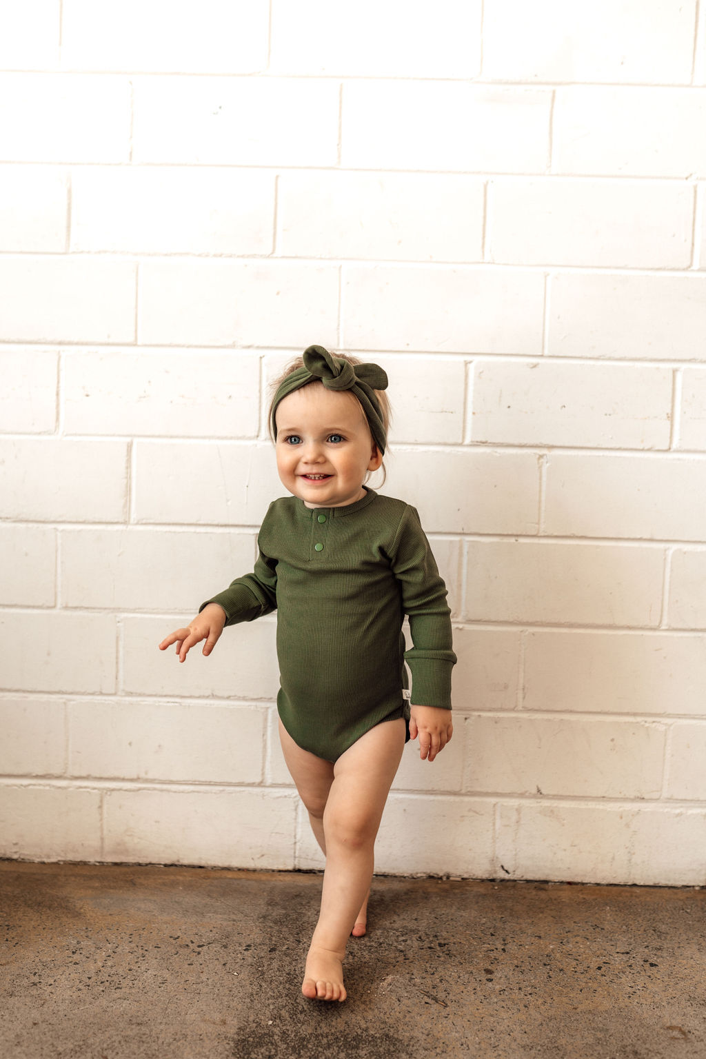 "Snuggle Hunny" - Long Sleeve Bodysuit - Olive