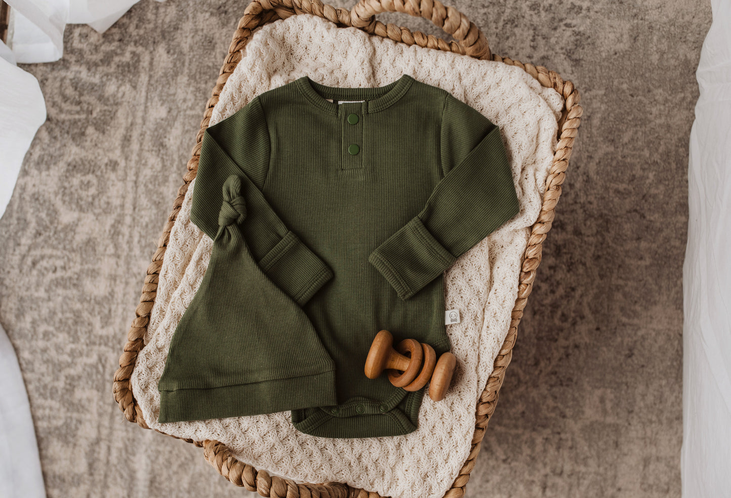 "Snuggle Hunny" - Long Sleeve Bodysuit - Olive